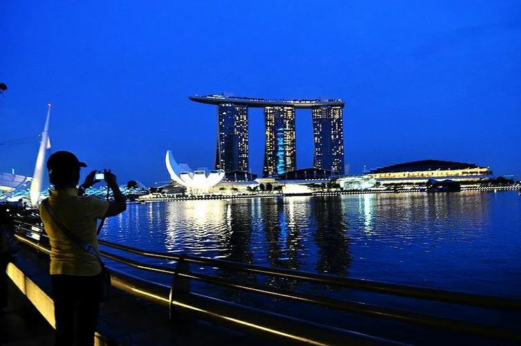 砸金蛋赚钱吗-砸金蛋怎么赚钱